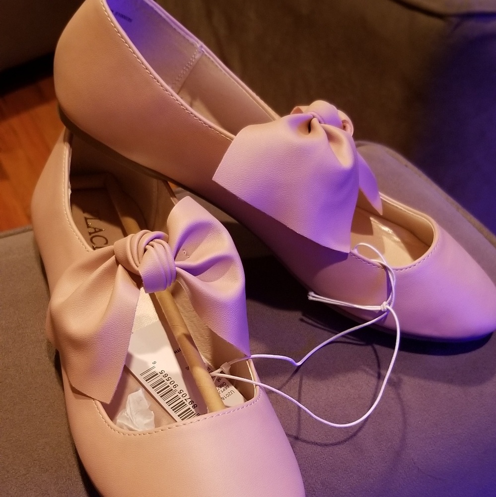 Girls shoes